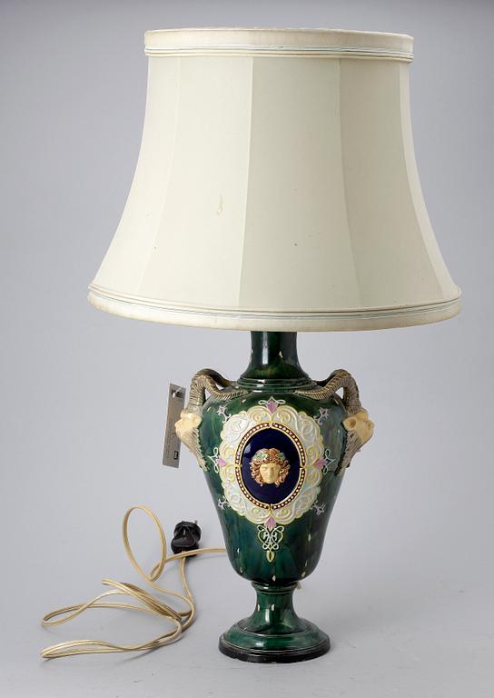 BORDSLAMPA, keramik, 1800/1900-tal.