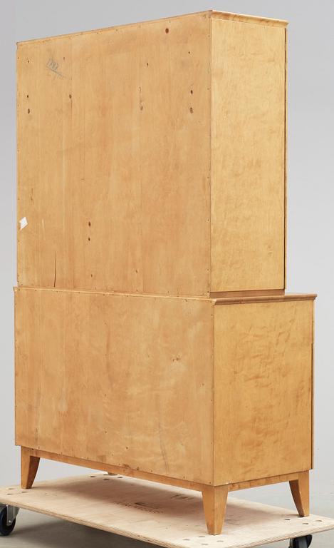 SKÅP, möjligen Axel Larsson, Svenska Möbelfabrikerna, Bodafors, 1940-tal.