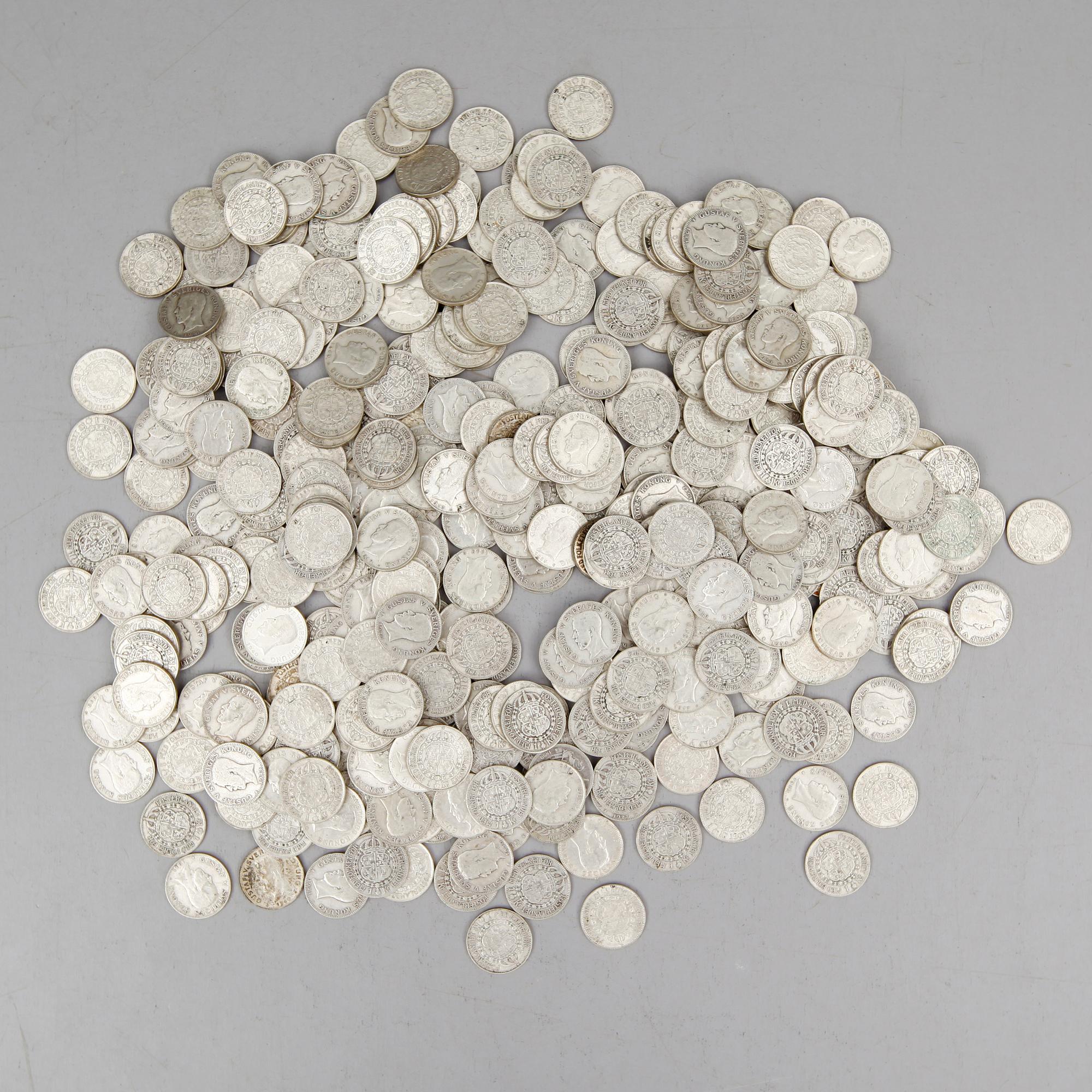 SAMLING SILVERMYNT, enkronor, Gustaf V, 1910-1941. Total vikt ca 3000 gram.