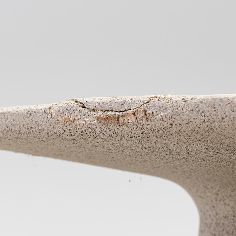 Monica Armani, matbord, "Allure O'", B&B Italia.