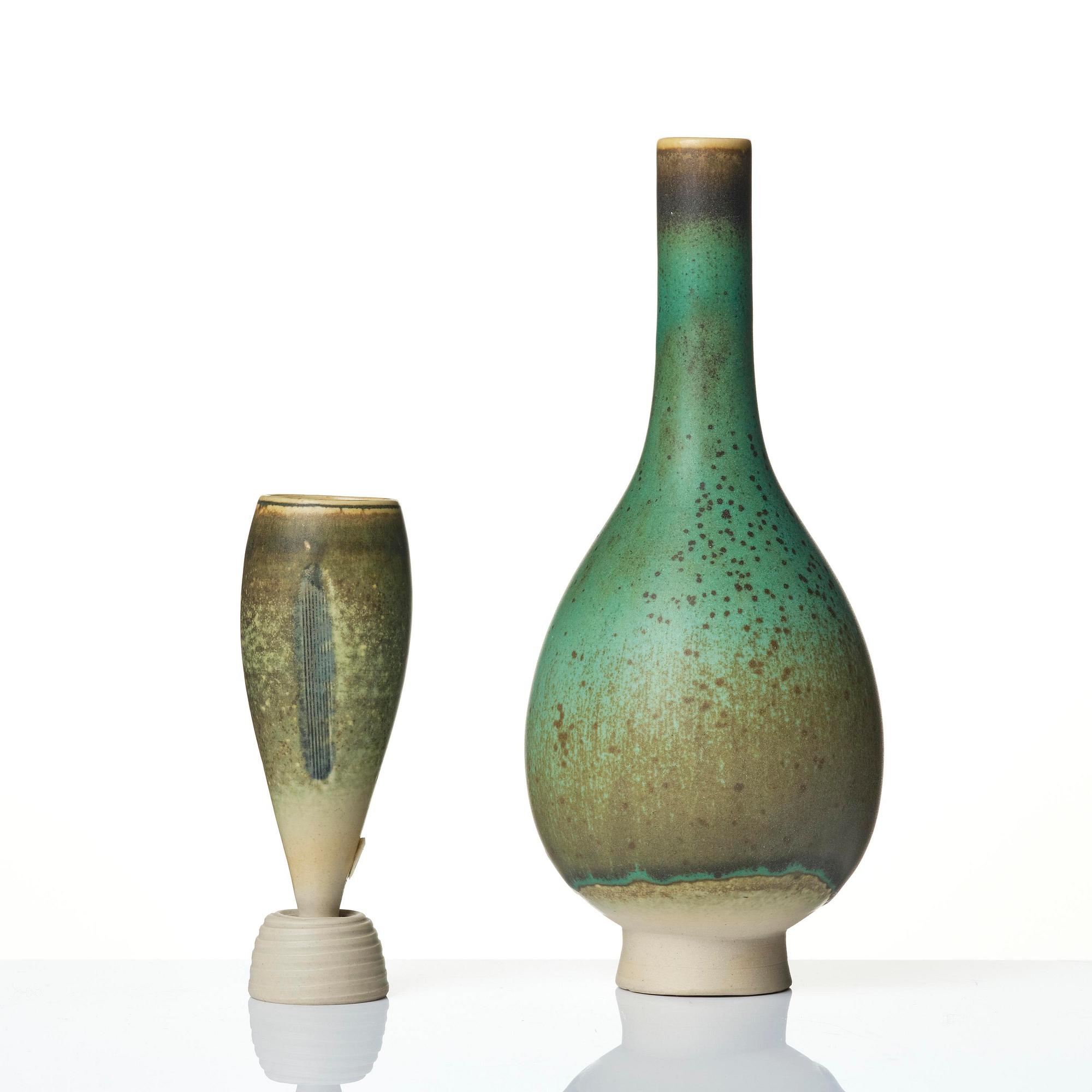 Wilhelm Kåge, a set of two Farsta stoneware vases, Gustavsberg Studio 1952 and 1958.