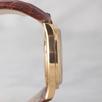 OMEGA, Constellation, Chronometer, wristwatch, 33,5 mm.