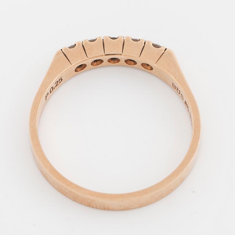 RING, med briljantslipade diamanter totalt 0.25 ct, Schalins Ringar, Östersund.