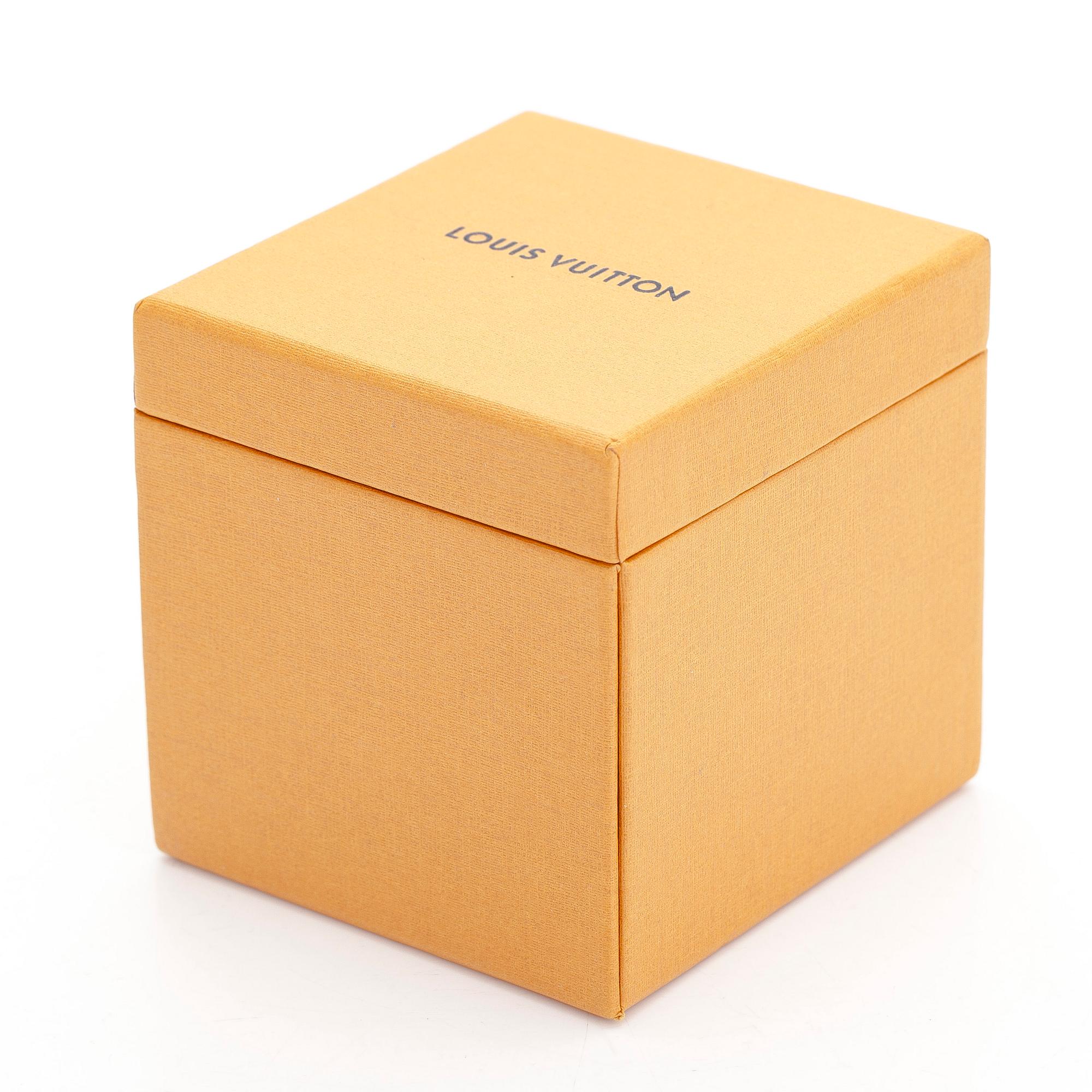 Louis Vuitton, an 18K gold and diamond 'LV Volt One' necklace.