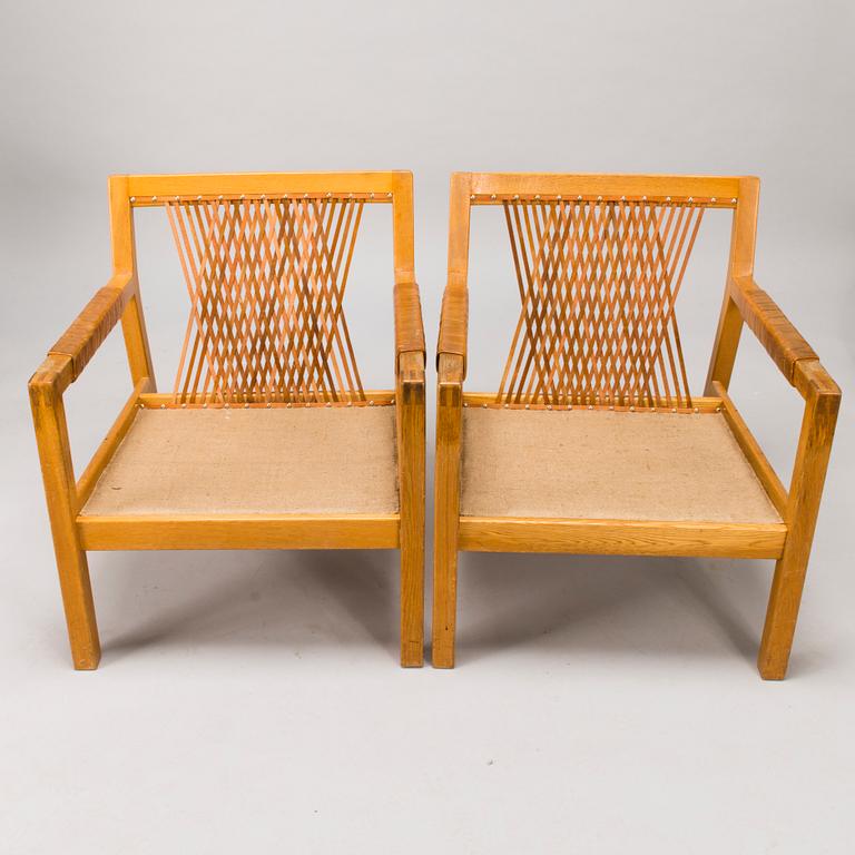 CARL GUSTAF HIORT AF ORNÄS, a pair of mid 20th century, 'Rialto' armchairs for Puunveisto Oy - Wood work Ltd.