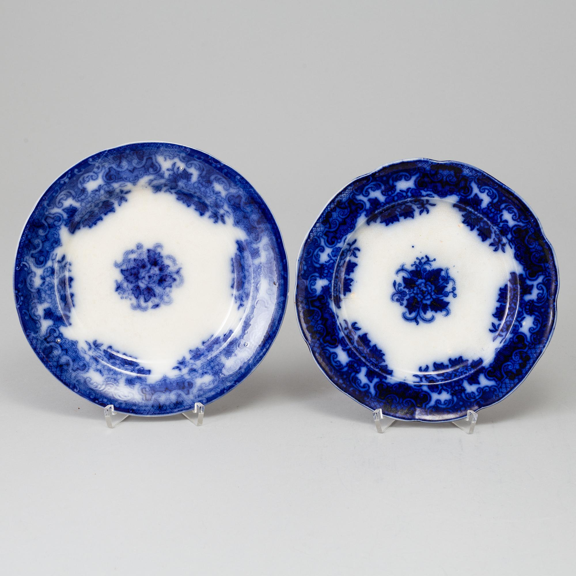MATSERVIS, 76 delar, flintgods, "Flytande blått", Gustavsberg.