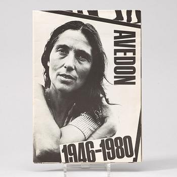 Photo books, 6, books and 9 small folders, Richard Avedon.