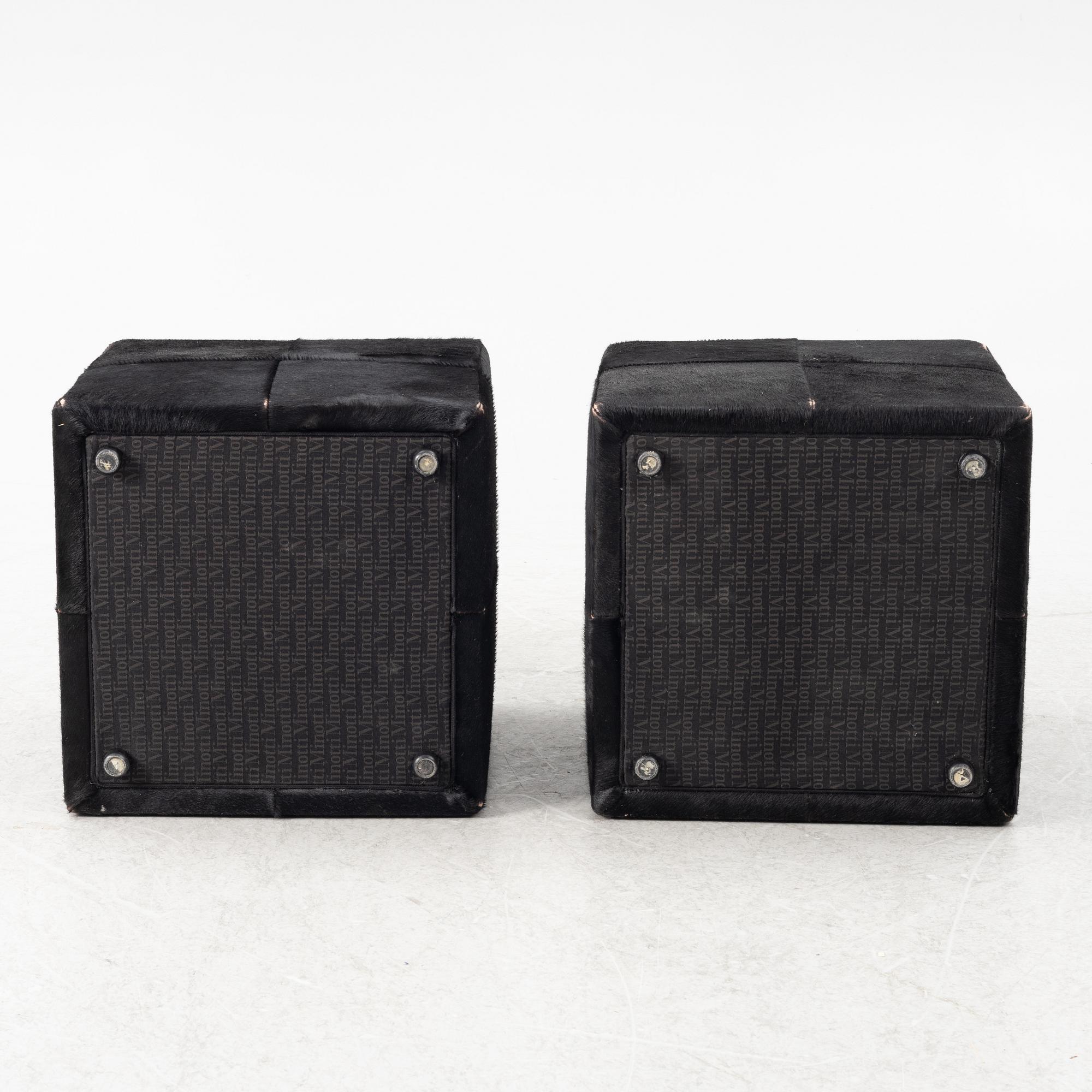 Minotti, sittpuffar, ett par, "Villon".