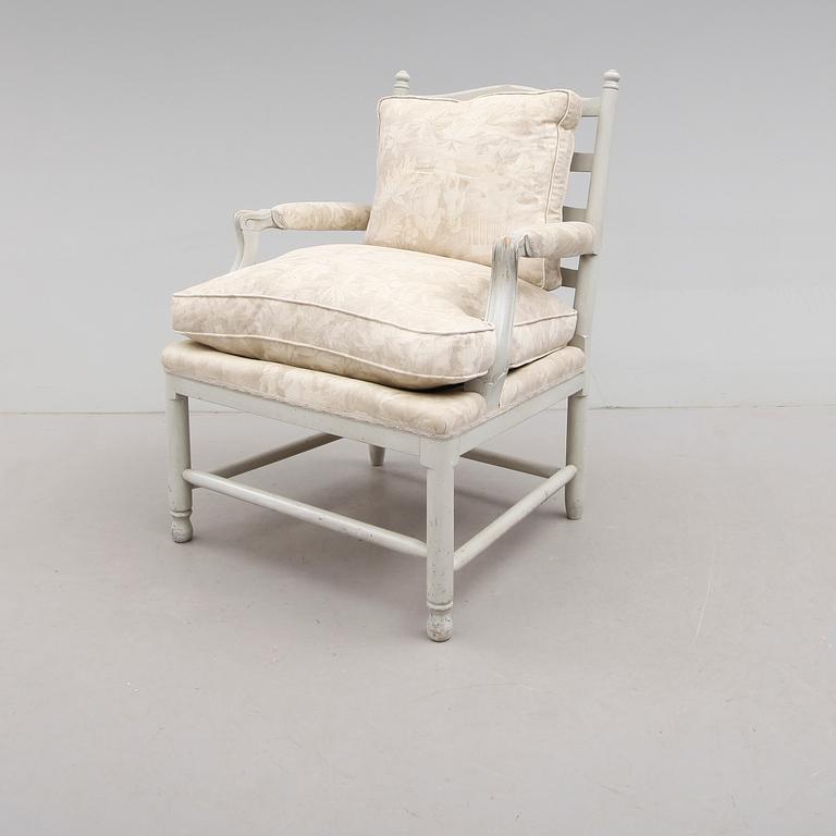 FÅTÖLJ, sk Gripsholmsstol, 1900-talets andra hälft.