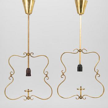 Gunnel Nyman, a pair of mid-20th century '50273' pendant lights for Sievä.