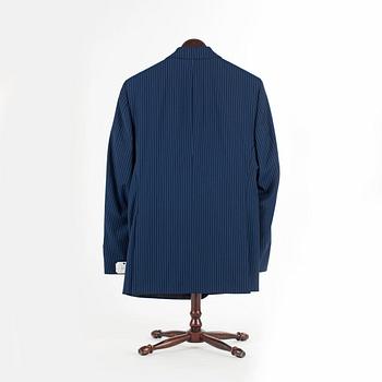 EDUARD DRESSLER, a blue wool suit consisting of jacket and pants. Size 52.