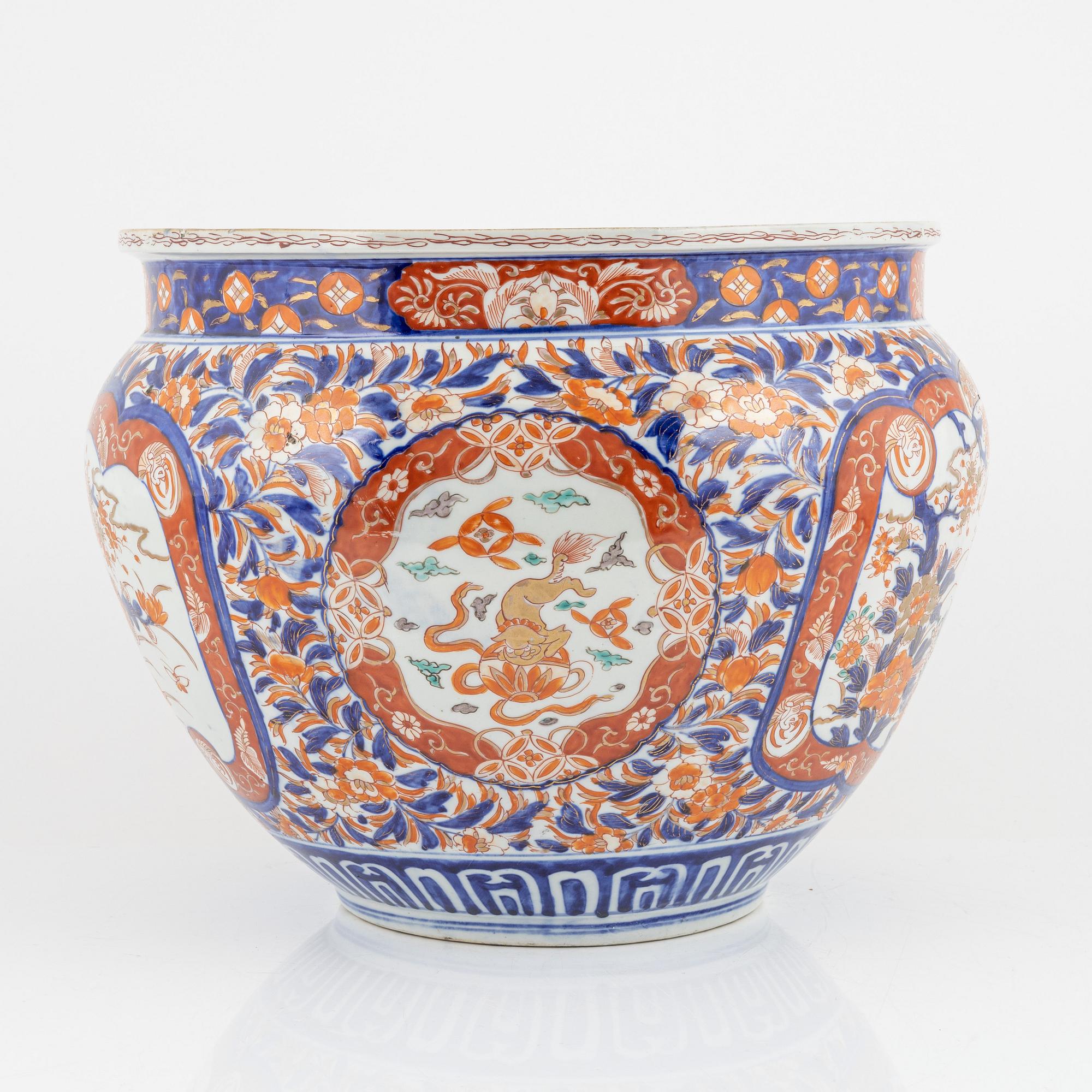 Ytterfoder, porslin, Japan, Meiji (1868-1912).