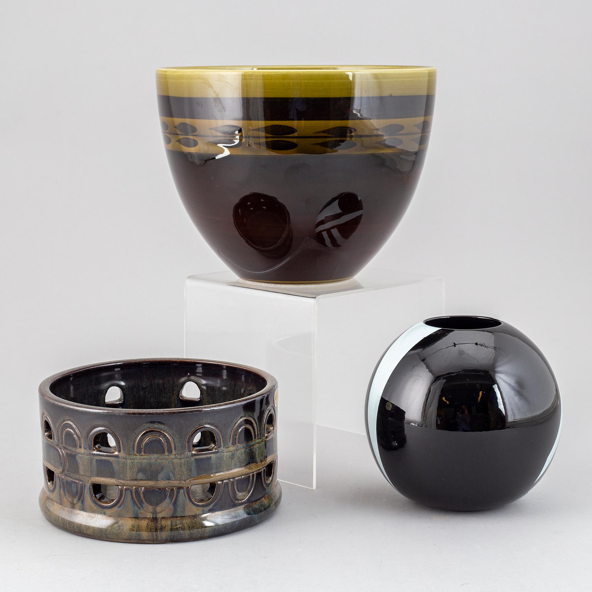 ROLF SINNEMARK, JACKIE LYND and OLLE ALBERIUS, a stoneware vase and two jardinieres, Rörstrand, Sweden.