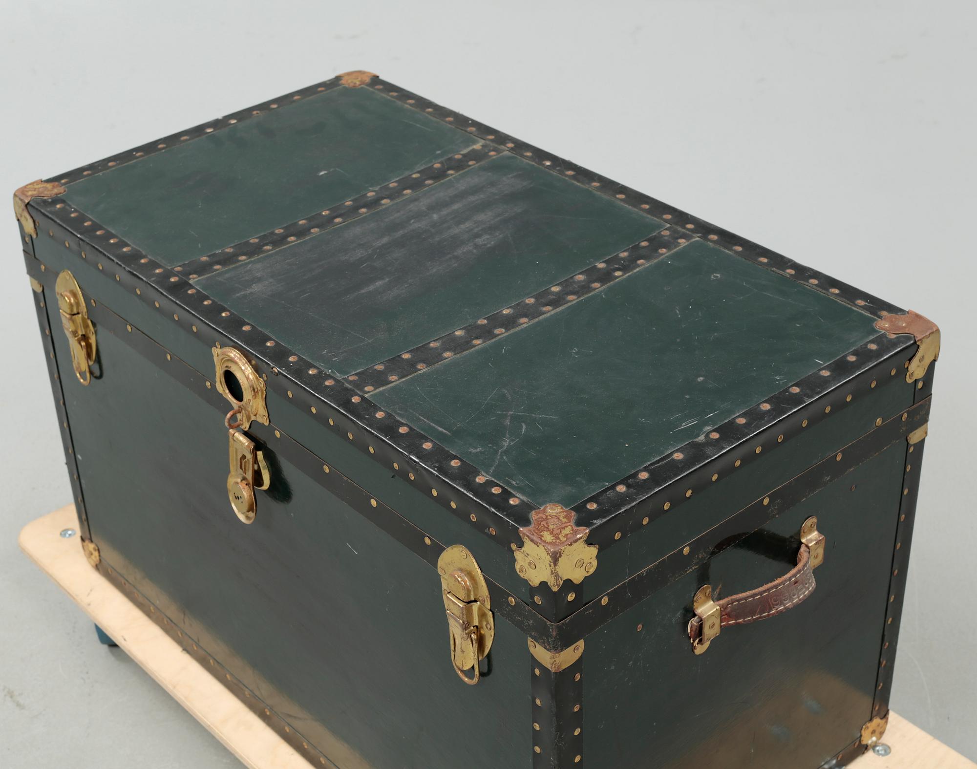 KOFFERT, omkring sekelskiftet 1900.