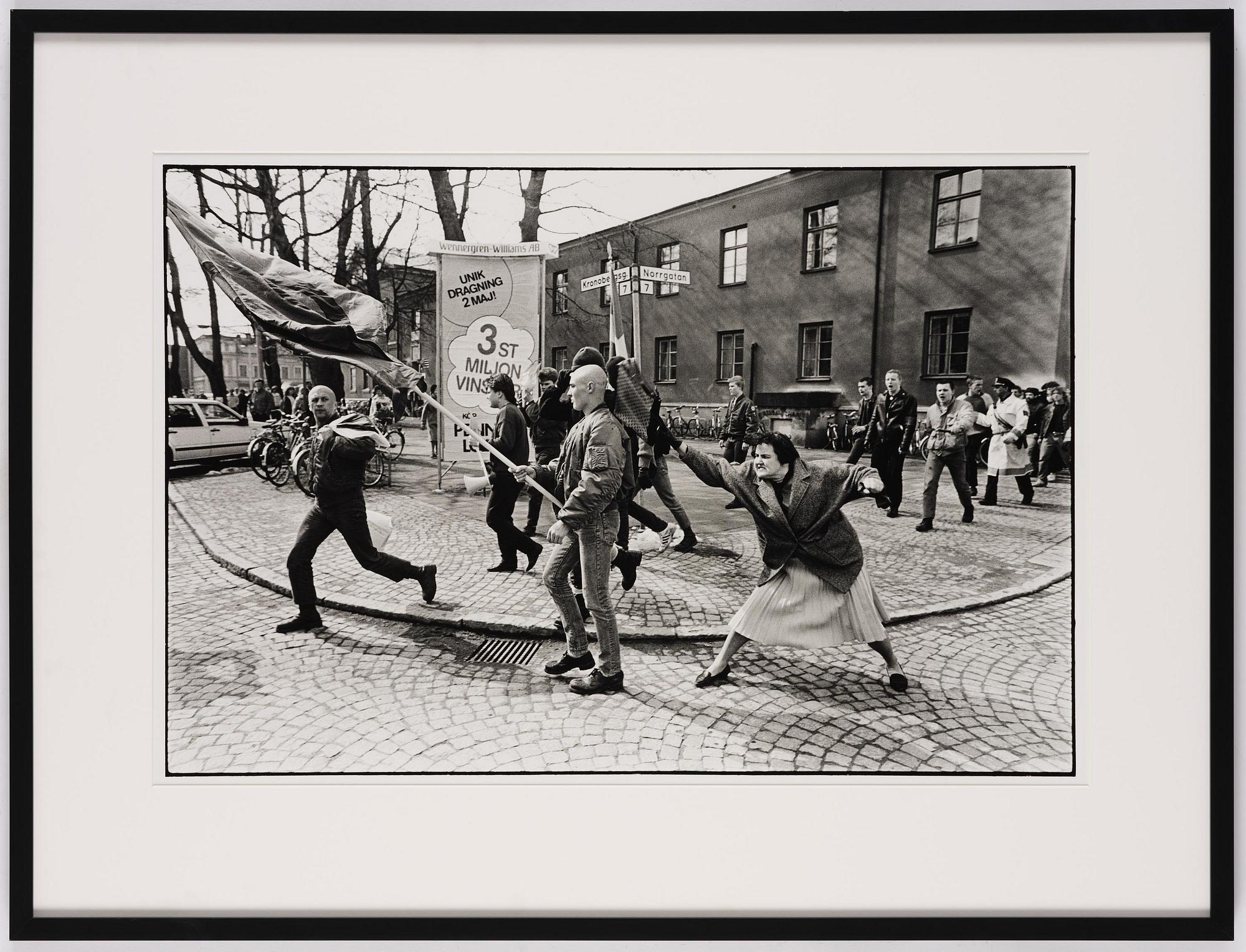 Hans Runesson, "Kvinnan med handväskan", 1985.