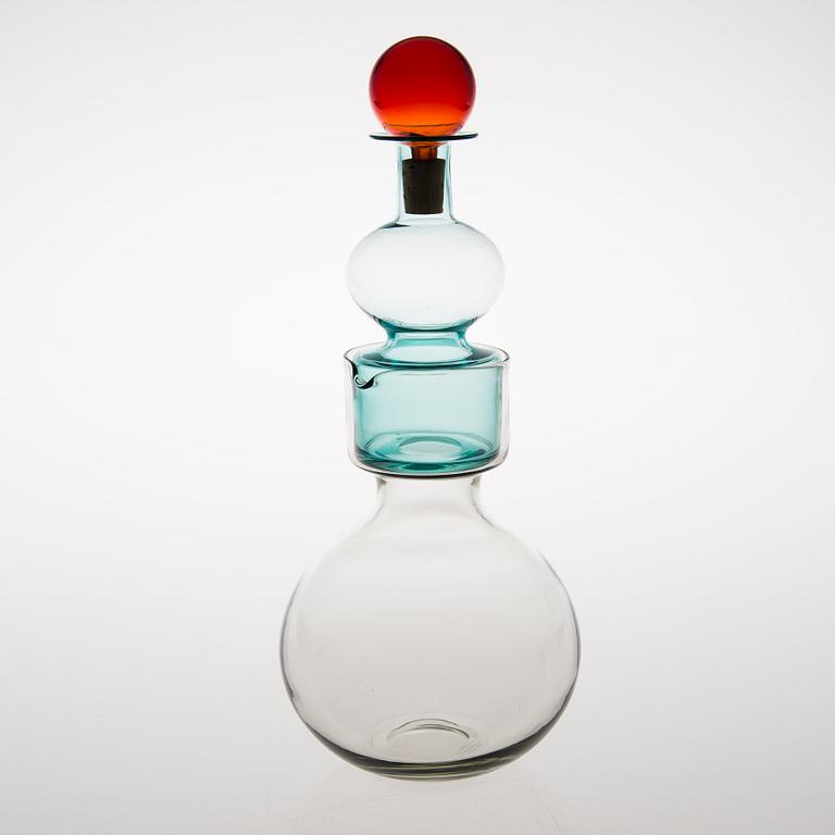 A decanter 'The Bells of Kremlin', signed K. Franck, Nuutajärvi, Notsjö -60.