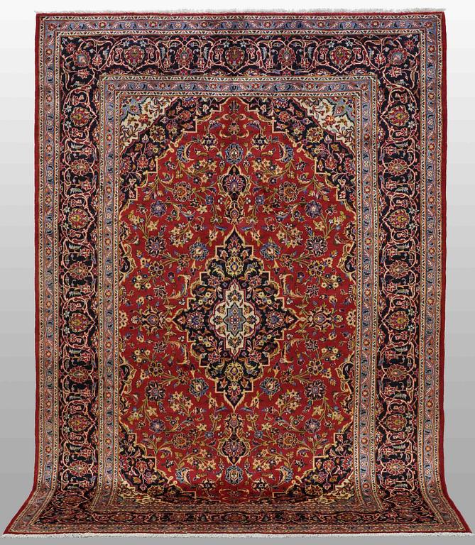 A CARPET, Kashan 300 x 205 cm.