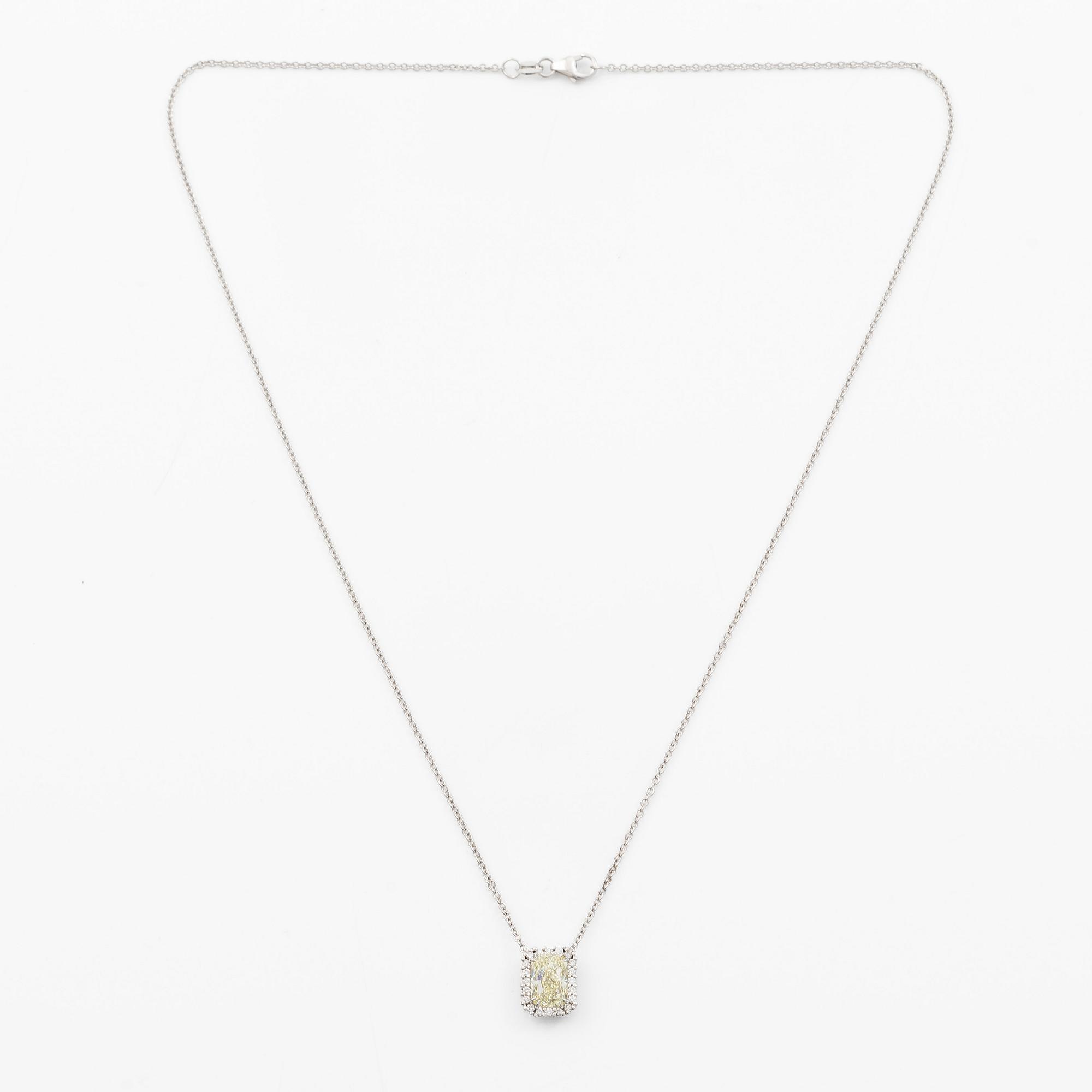 Necklace 18K white gold with a faceted diamond, accompanied by GIA report.