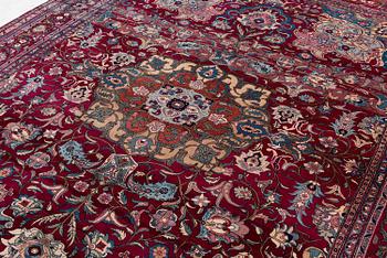 Matta, antik Teheran, norra Persien, ca 363 x 268 cm.