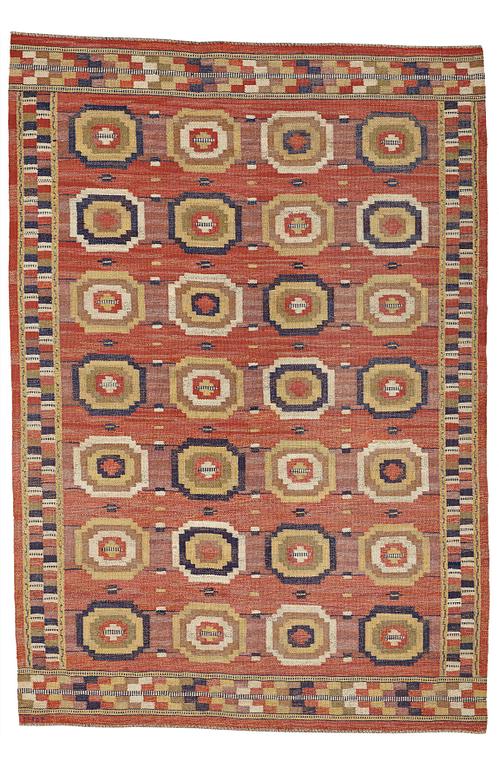 Märta Måås-Fjetterström, A CARPET, "Röda Åttan", flat weave, ca 298,5 x 204,5 cm, signed MMF.