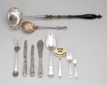 PARTI BESTICK, silver. Bl a Samuel (Sam.)Pettersson, Lindköping, 1882. 1800-tal. Totalvikt ca 1200 g.