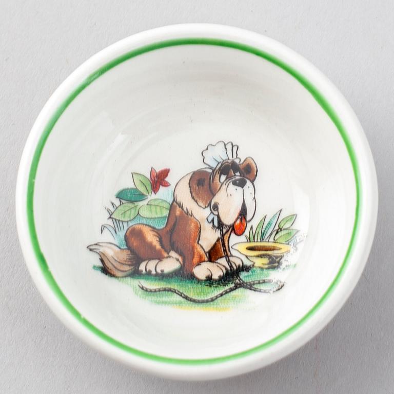 Rörstrand & Walt Disney, an 11 pcs "Peter Pan" creamware service.