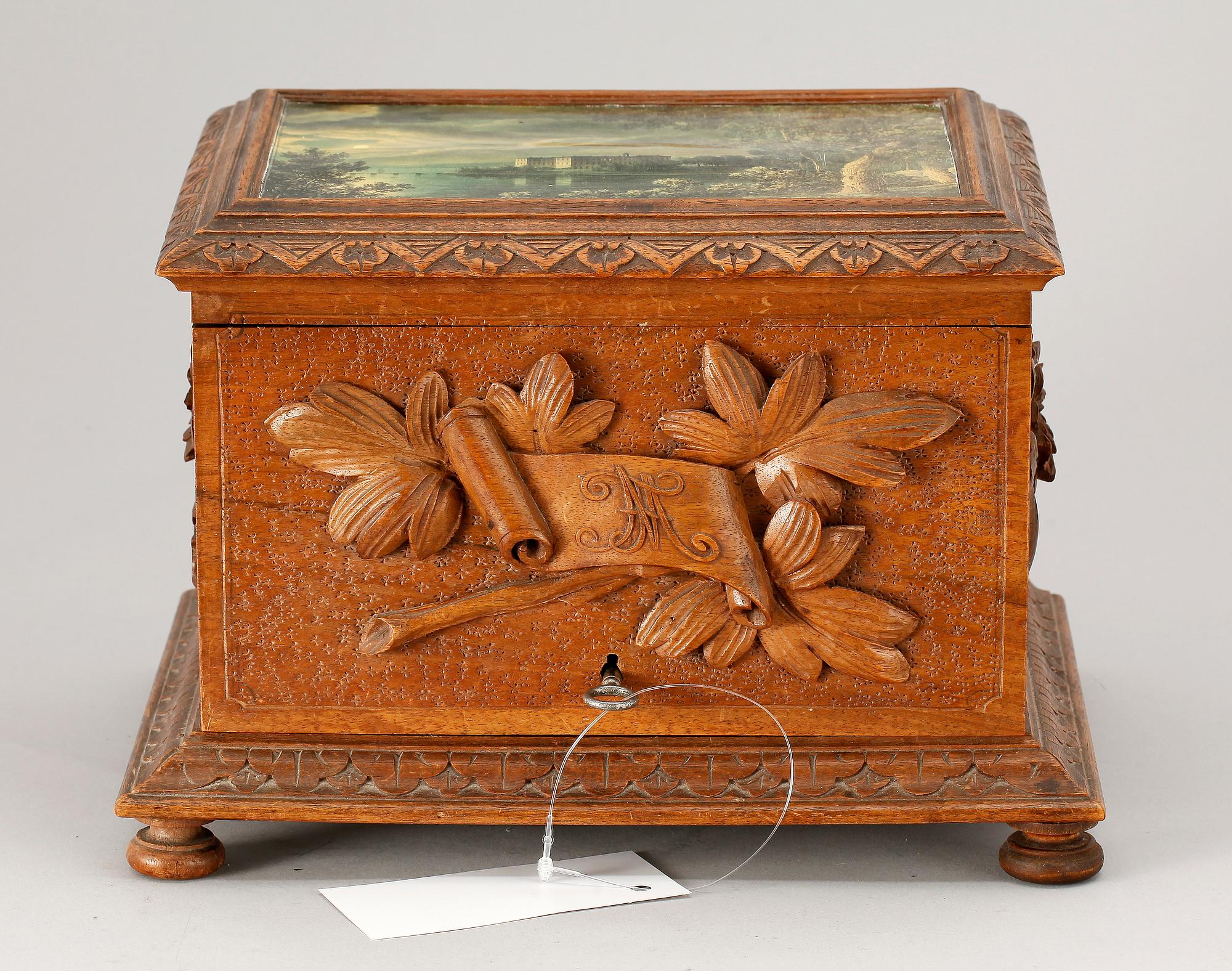 HUMIDOR, ek, sekelskiftet 1800/1900.