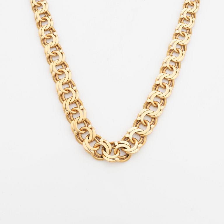 18K gold necklace.