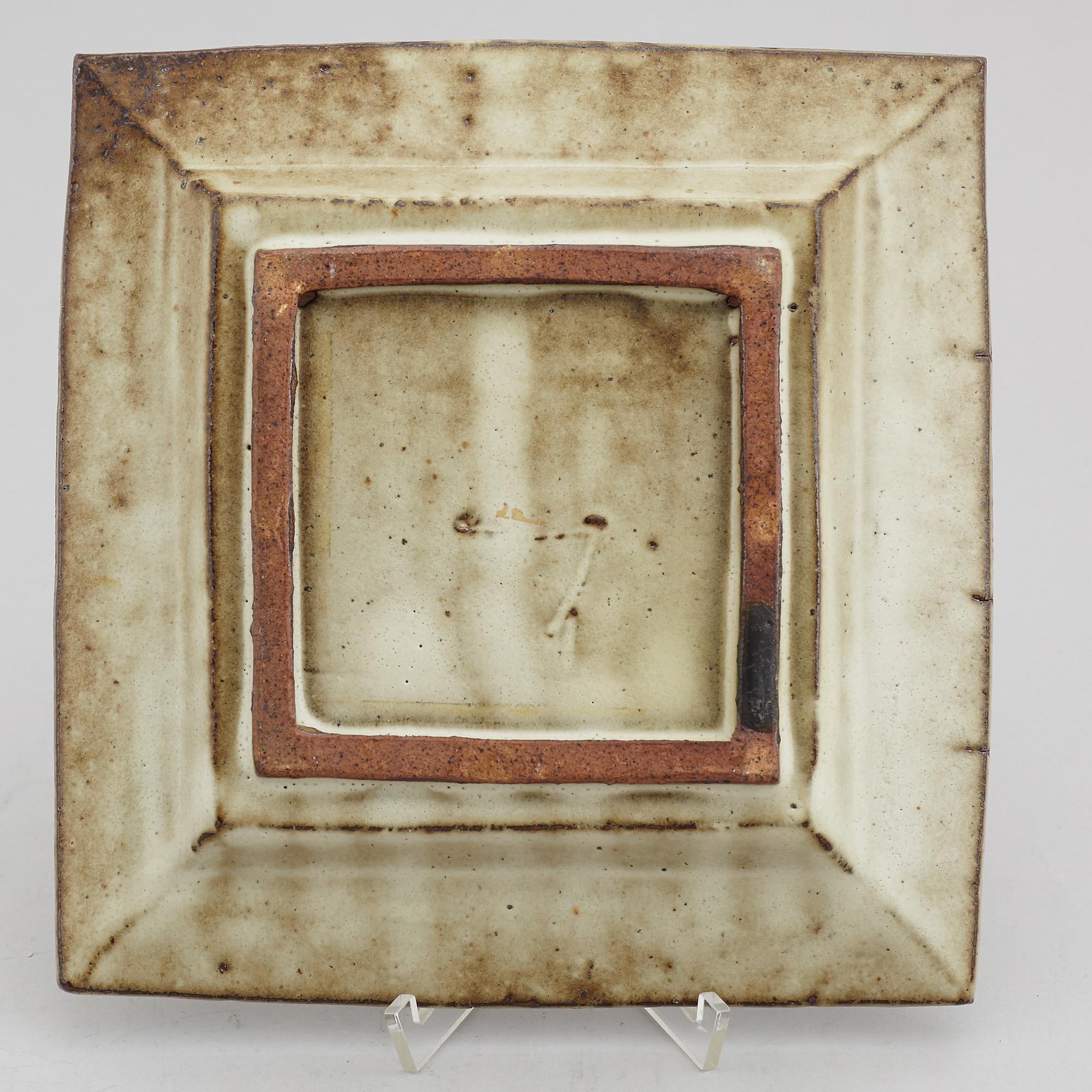 WAKAO TOSHISADA (f. 1932), tillskriven, fat, stengods, Japan.