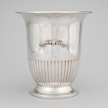 A late 1900's wine cooler.