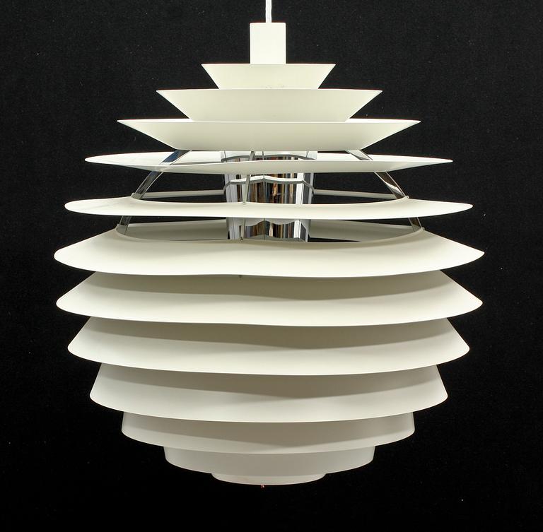 TAKLAMPA, "PH Globe", Poul Henningsen för Louis Poulsen, 1900/2000-tal. H ca 60.