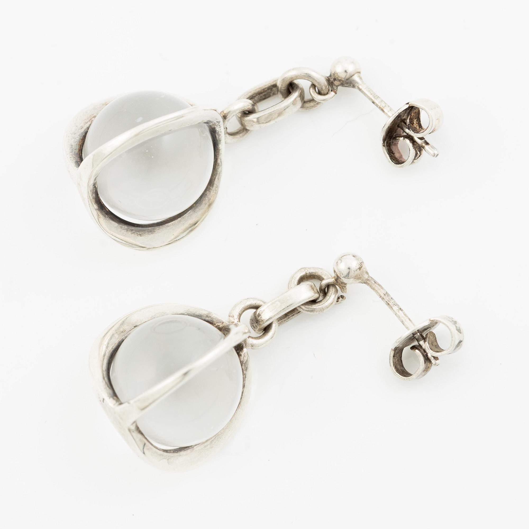 Sven-Erik Högberg, attributed to, a pair of earrings, silver with white stones. Gothenburg.