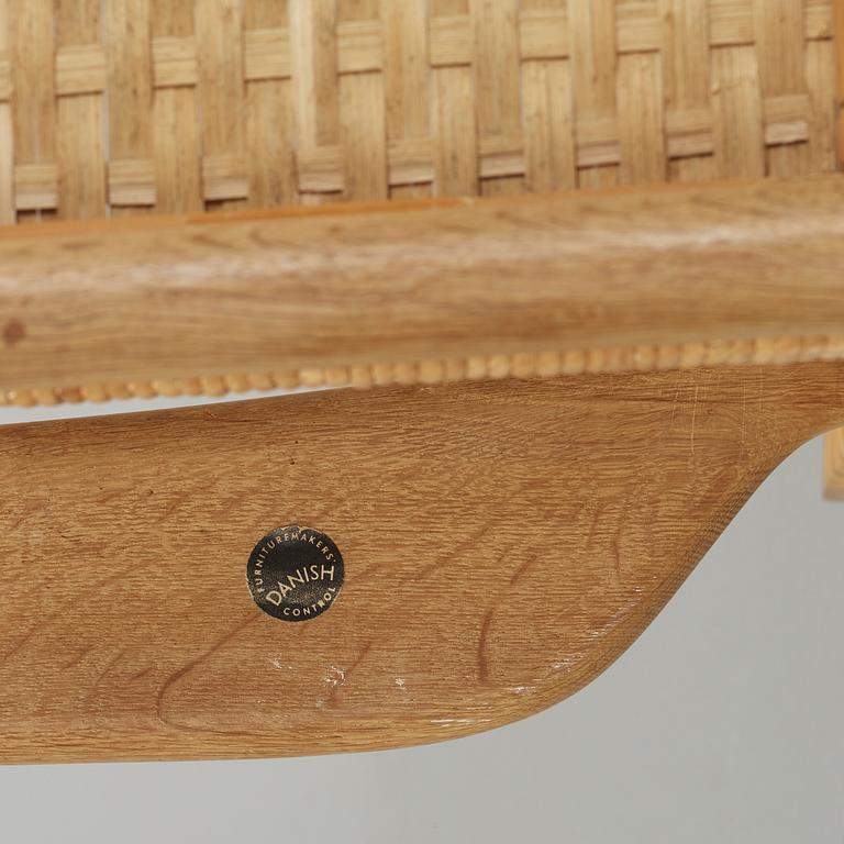 HANS J WEGNER, fåtöljer, ett par "CH-27", Carl Hansen & Son, Danmark.