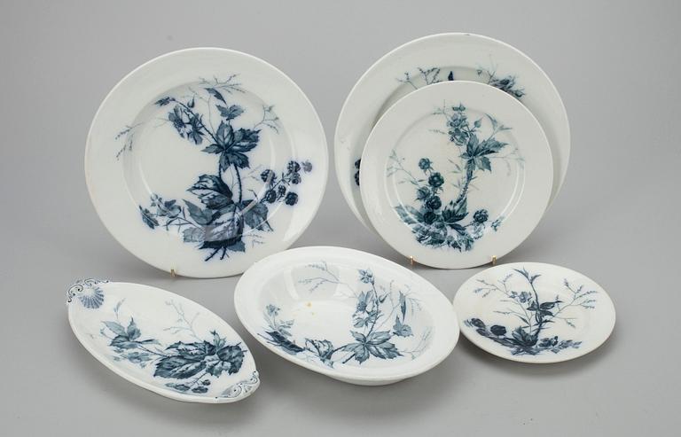 ASTIASTO, "Rubus", 43 osaa, Villeroy & Boch, 1874-1909.