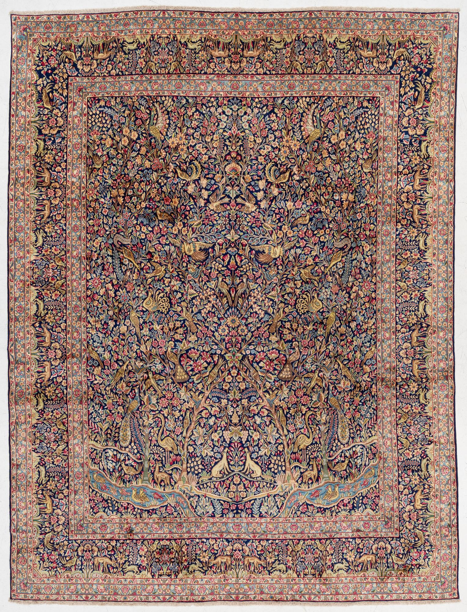 Carpet, Kerman, approx. 390 x 295 cm.