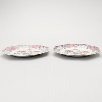 A pair of 18th Century Chinese octagon shape porcelain dishes.