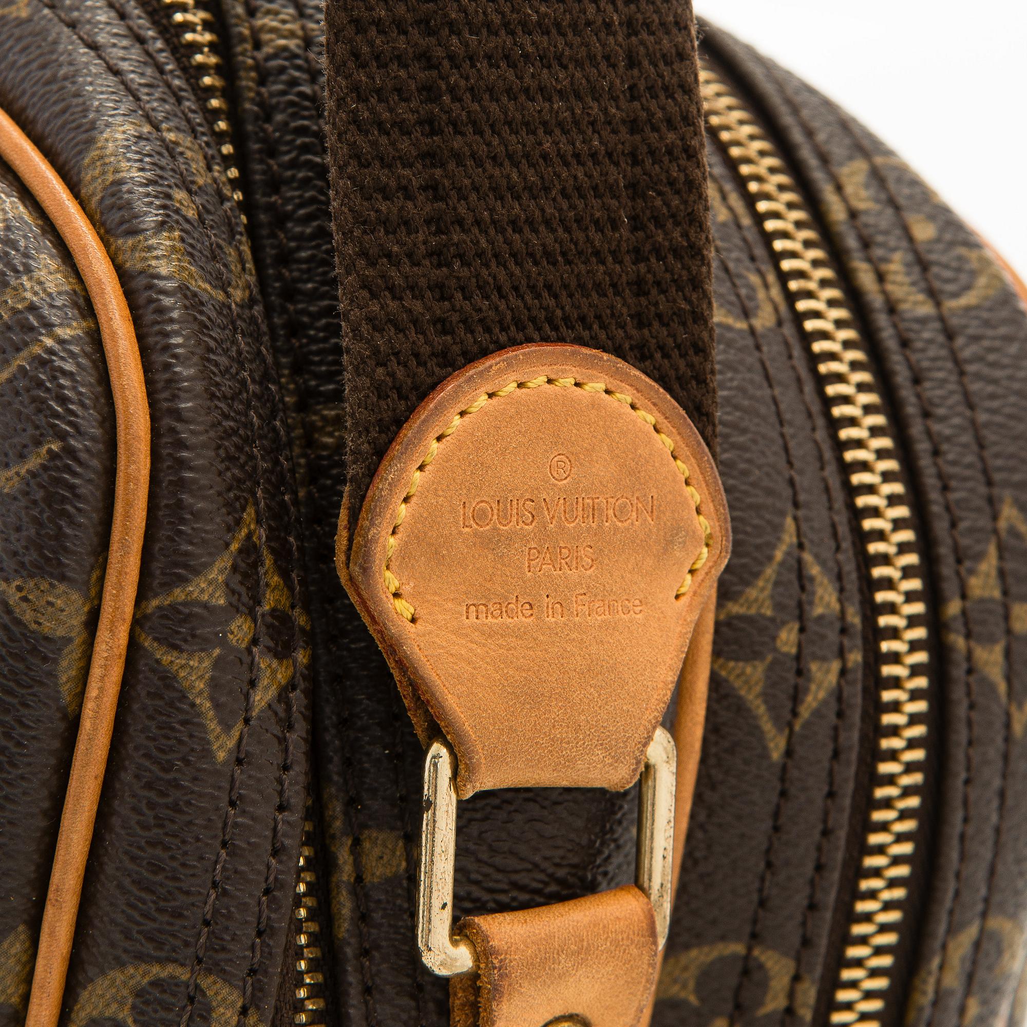 Louis Vuitton, a Monogram Canvas 'Reporter PM' shoulder bag.