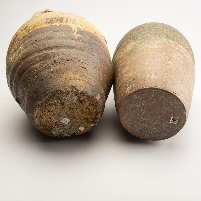 Two bronw glazed jars, South East Asian, presumably Sukothai, 14th/16th Century.