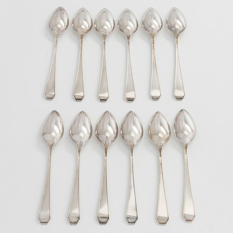A five-piece sterling silver coffee and tea service, and 12 spoons, USA, first quarter of the 20th century.