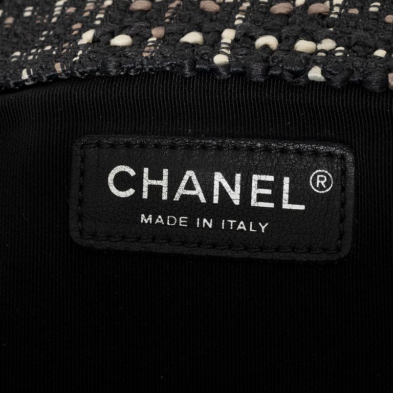 Chanel, väska, "Tweed Carry On Flap Bag", 2016-17.