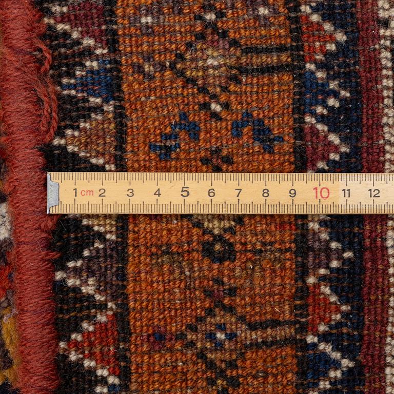 Rug, Genje, late 19th century, approx. 320 x 160 cm.