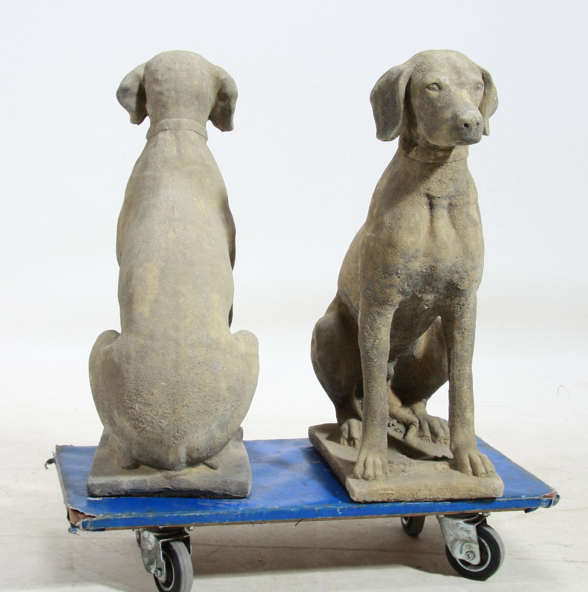 TRÄDGÅRDSSKULPTURER ett par, gjutmassa, 2000-tal.