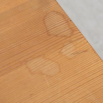 Chest of drawers, first half of the 20th century.