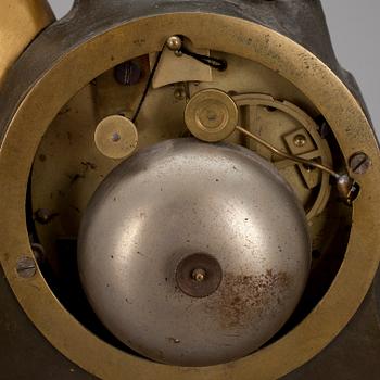 BORDSPENDYL, brons, Frankrike ca 1830-40-tal.