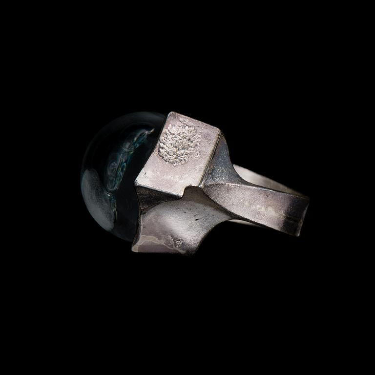 BJÖRN WECKSTRÖM, A RING Petrified Lake, sterling silver, akryl, Lapponia 1972.