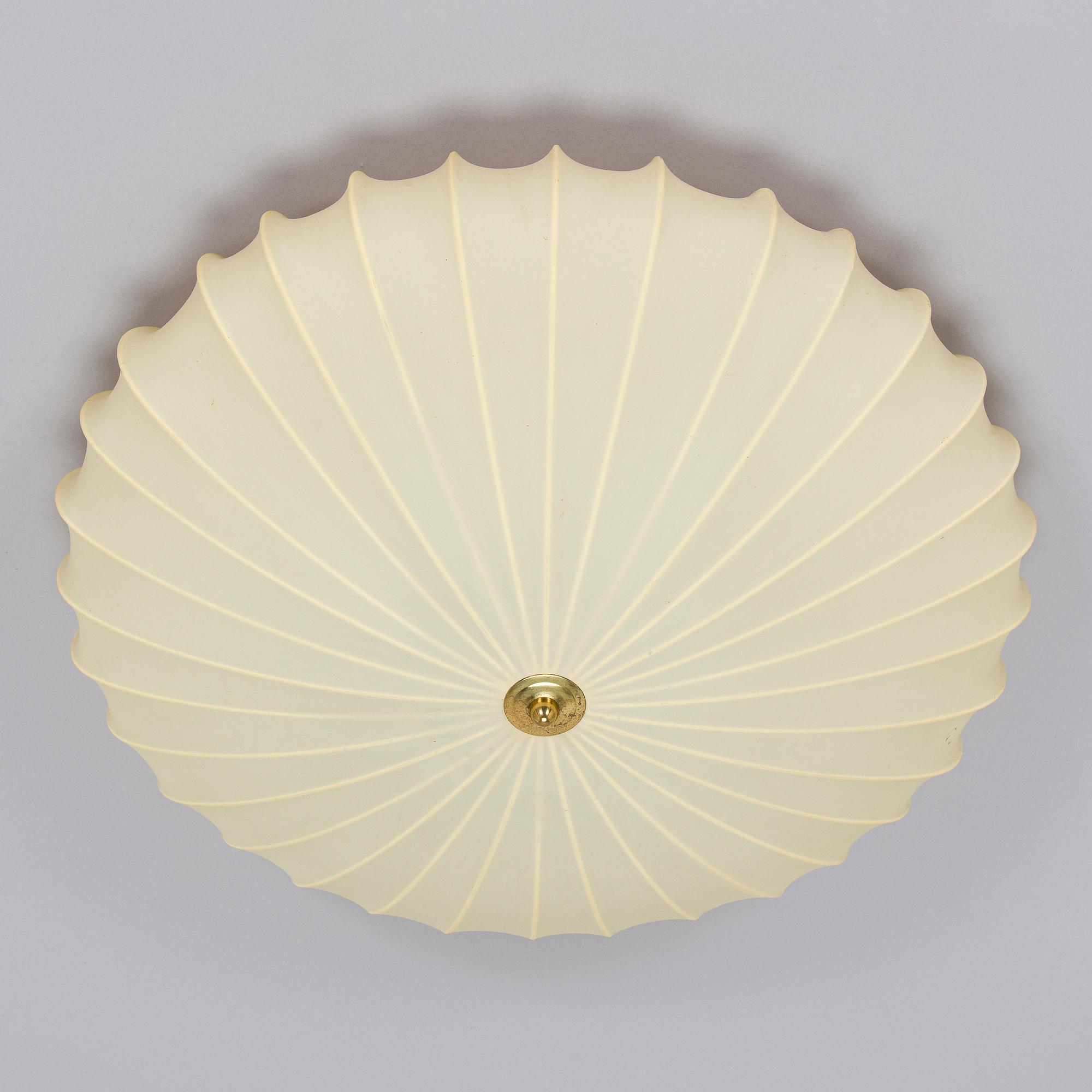 Paavo Tynell, A mid 20th century ceiling lamp for Idman.