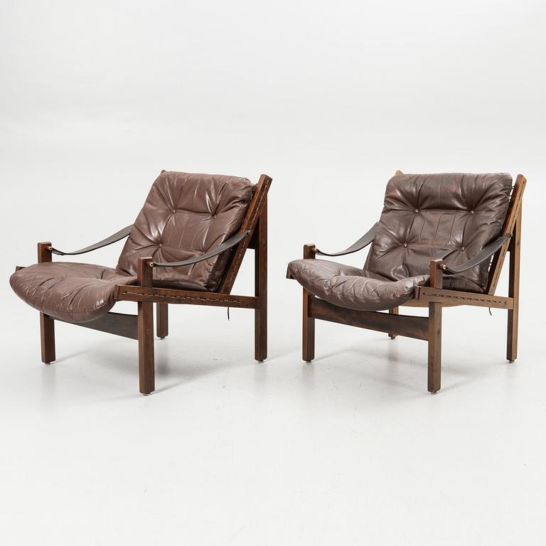 Torbjørn Afdal, Armchairs, a pair, "Hunter", Stranda Industri A/S for Bruksbo, Norway, 1960s/70s.