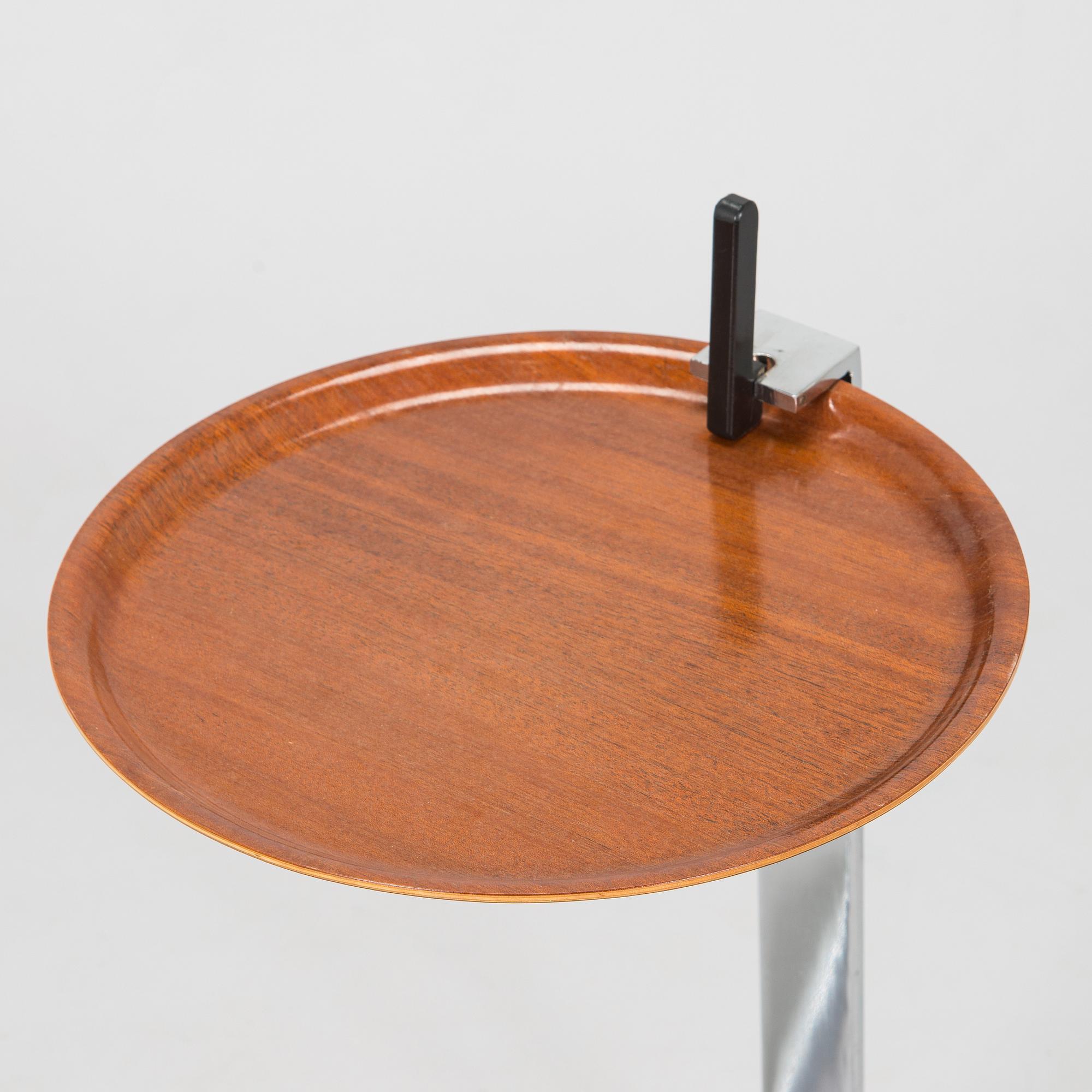 Jouni Leino, Tarjotinpöydän jalusta ,"Grip" Jouni Leino Design Studio 2009.