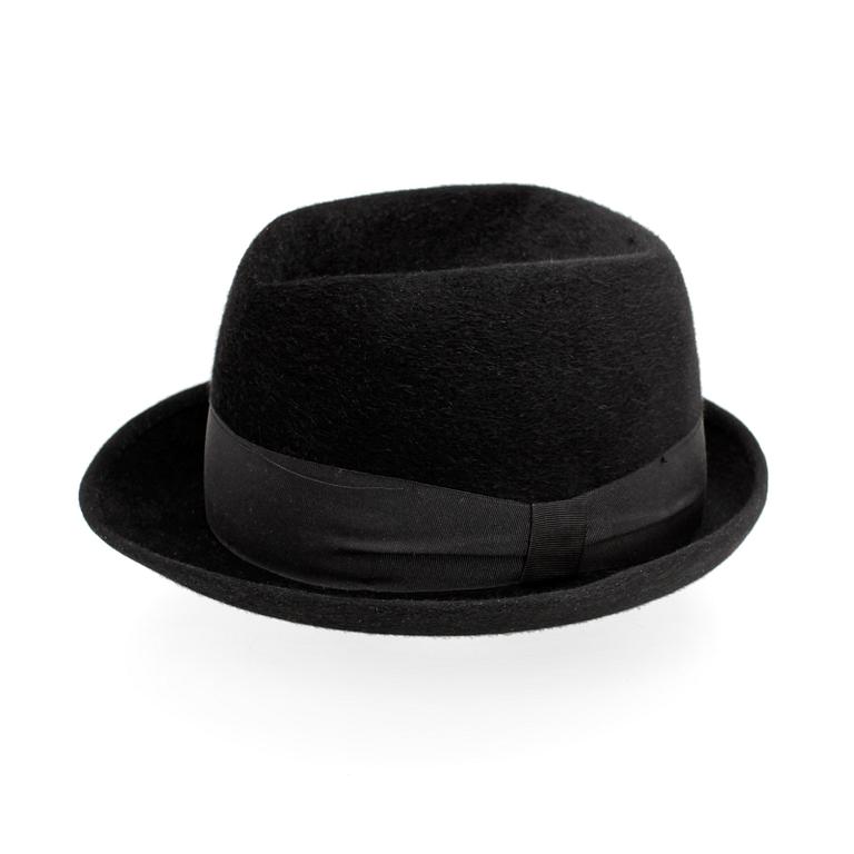 PIERRE CARDIN, hatt.