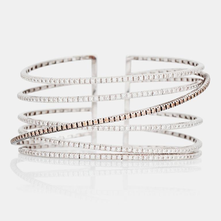 ARMBAND, Staurino Fratelli, med bruna samt färglösa briljantslipade diamanter.